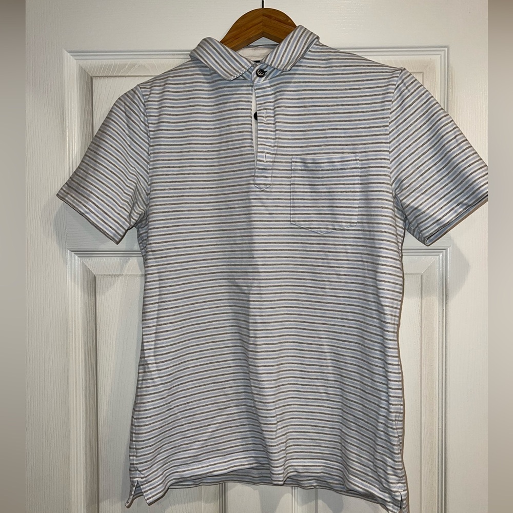 Banana Republic standard fit polo. Size small. EUC.